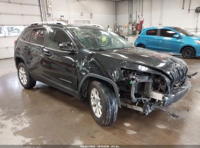 Photo JEEP cherokee latitude.