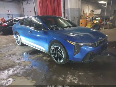 Photo KIA k4 gt-line.