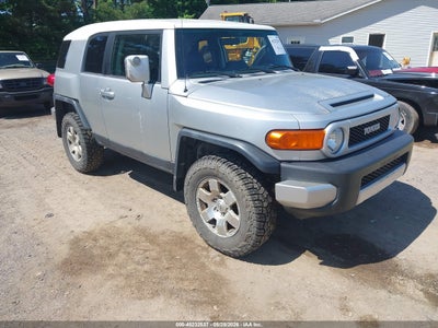 Photo TOYOTA fj cruiser  .