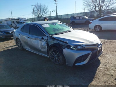 Photo TOYOTA camry se.