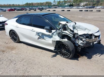 Photo TOYOTA camry xse.