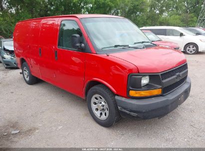 Photo CHEVROLET express 1500 work van.