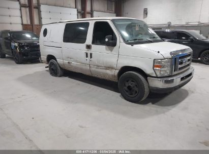 Photo FORD e-150 commercial/recreational.
