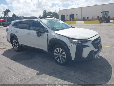 Photo SUBARU outback limited.