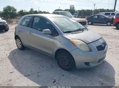 Photo TOYOTA yaris  .