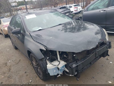 Photo TOYOTA camry se.