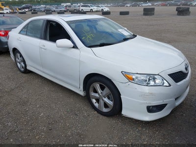 Photo TOYOTA camry se.