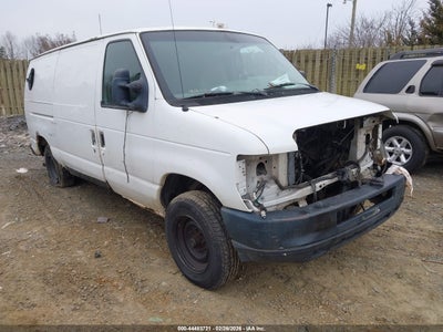 Photo FORD e-150 commercial.