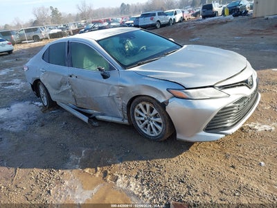 Photo TOYOTA camry le.
