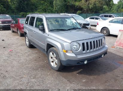 Photo JEEP patriot latitude.
