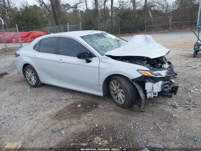 Photo TOYOTA camry le.