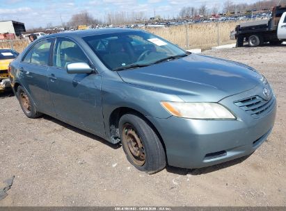 Photo TOYOTA camry le.
