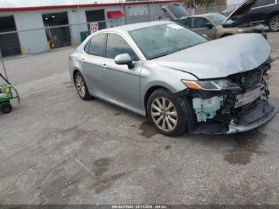 Photo TOYOTA camry le.