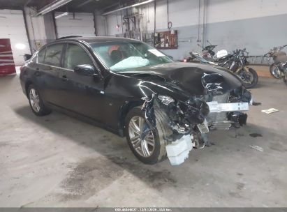 Photo INFINITI q40  .