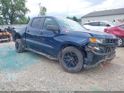 Photo CHEVROLET silverado 1500 4wd  short bed custom trail boss.