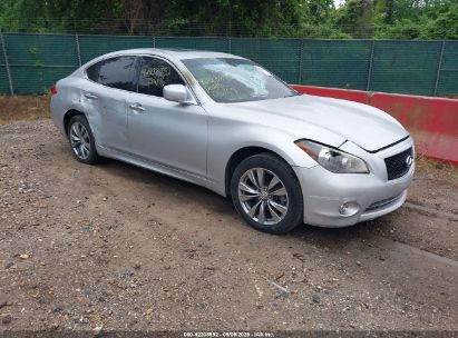 Photo INFINITI m37x  .