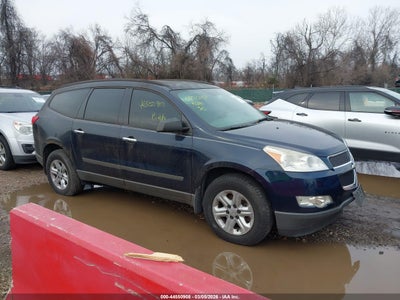 Photo CHEVROLET traverse ls.