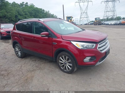 Photo FORD escape titanium.