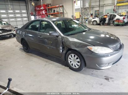 Photo TOYOTA camry le.