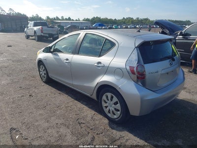 Photo TOYOTA prius c one.