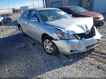 Photo TOYOTA camry le.