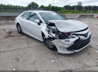 Photo TOYOTA camry hybrid le.