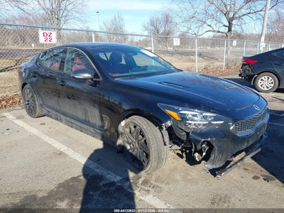 Photo KIA stinger gt-line.