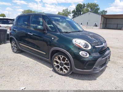 Photo FIAT 500l trekking.