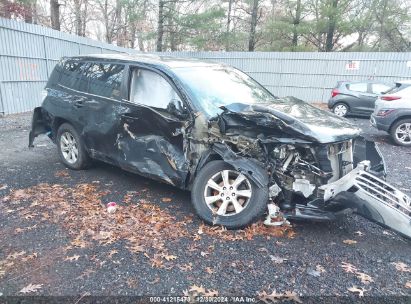 Photo TOYOTA highlander base v6.