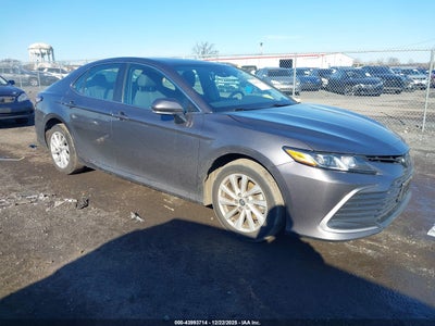 Photo TOYOTA camry le awd.