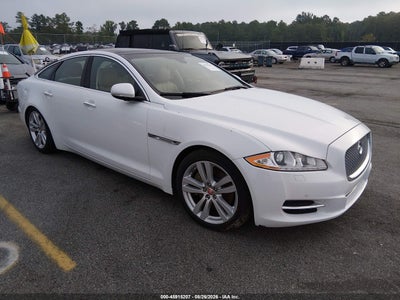 Photo JAGUAR xj  .