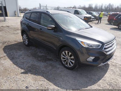 Photo FORD escape titanium.