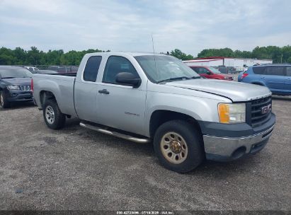 Photo GMC sierra 1500 work truck.