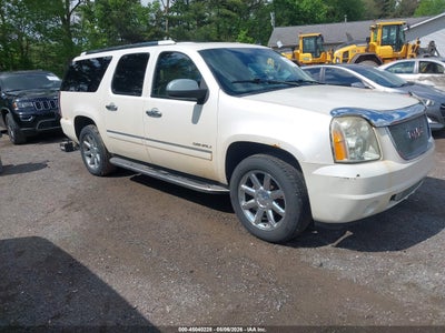 Photo GMC yukon xl 1500 denali.