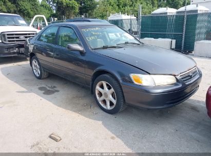 Photo TOYOTA camry ce.