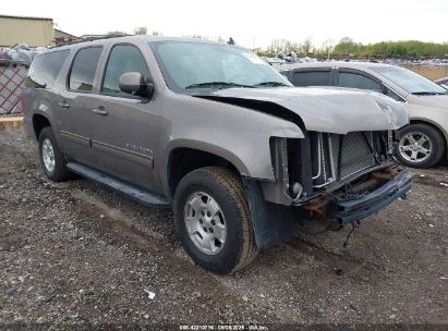 Photo CHEVROLET suburban 1500 lt.