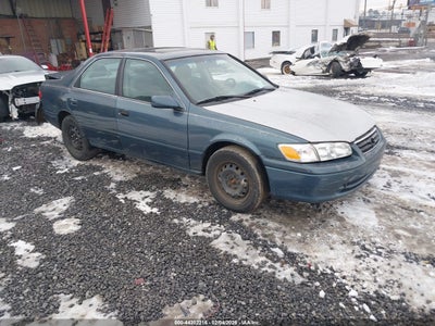 Photo TOYOTA camry le.