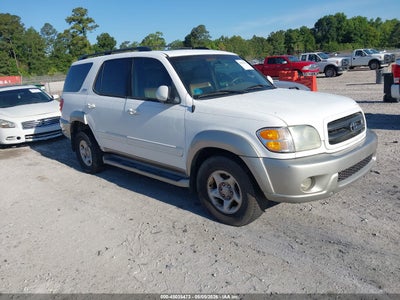 Photo TOYOTA sequoia sr5 v8.