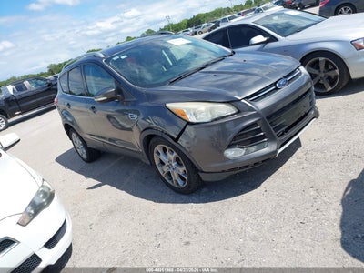 Photo FORD escape titanium.