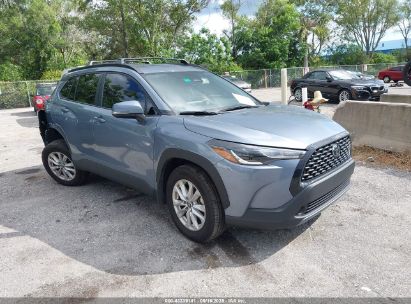 Photo TOYOTA corolla cross le.