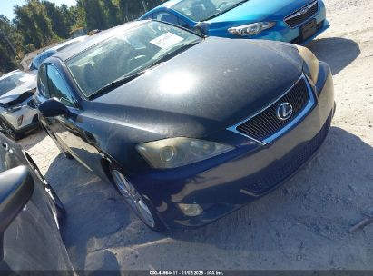 Photo LEXUS is 250  .