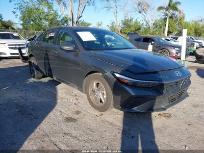 Photo HYUNDAI elantra se.