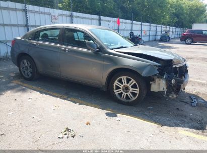 Photo CHRYSLER 200 touring.