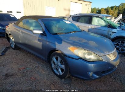 Photo TOYOTA camry solara sle.
