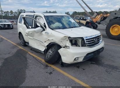 Photo HONDA pilot touring.