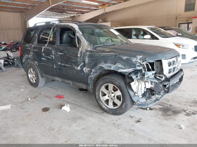 Photo FORD escape limited.
