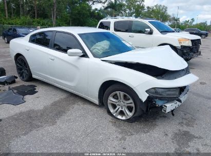 Photo DODGE charger sxt.