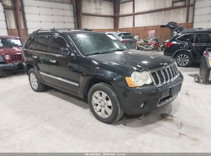 Photo JEEP grand cherokee overland.