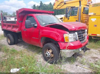 Photo GMC sierra 3500hd chassis work truck.