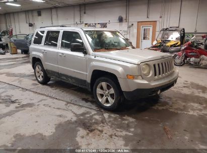 Photo JEEP patriot latitude.